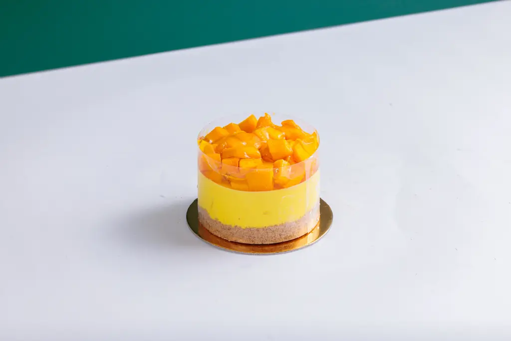 [50184770]  MANGO CHEESECAKE SLICE CAKE 