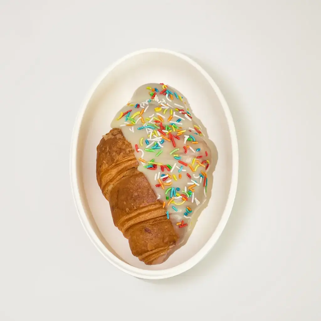 WHITE CHOCOLATE CROISSANT