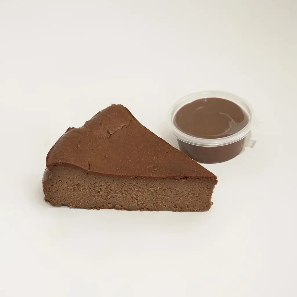 SLICED CHOCOLATE SAN SEBASTIAN CHEESE CAKE