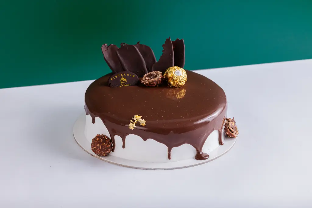 FERRERO ROCHER CHOCOLATE CAKE