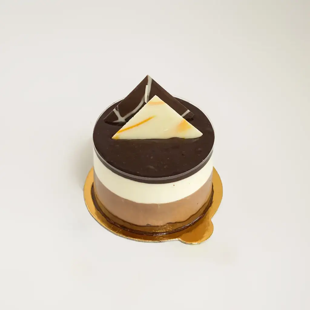 MINI APHRODITE MOUSSE CAKE