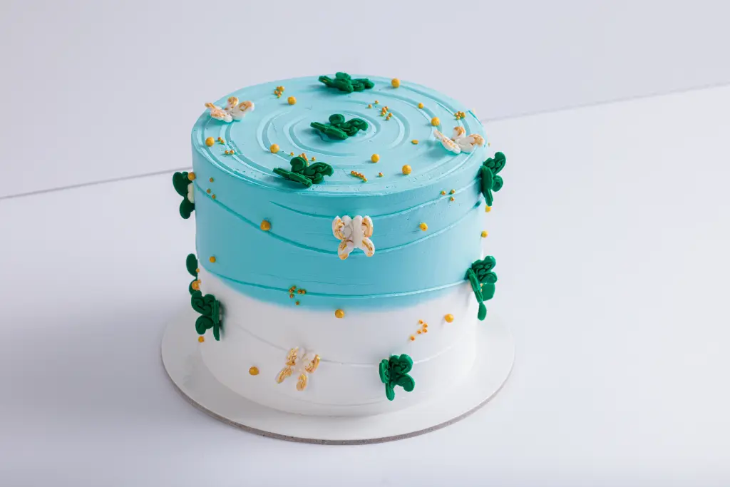 BUTTERFLY CUSTOMIZED CAKE 