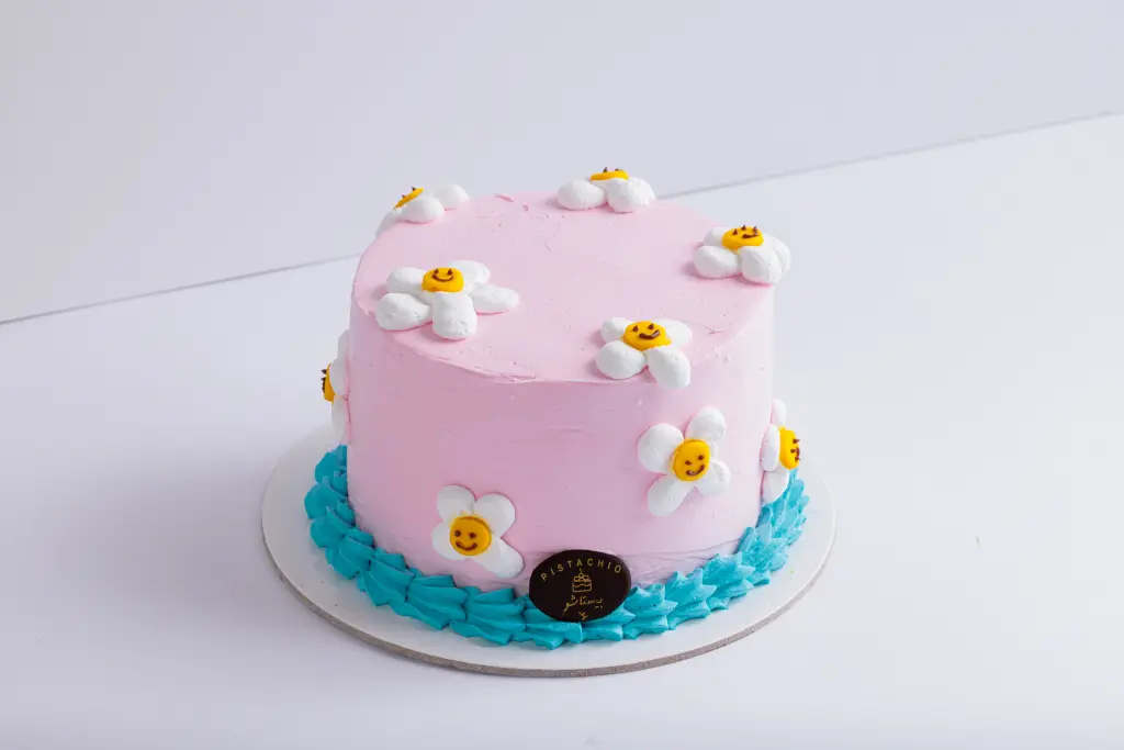 SMILY DAISY CAKE