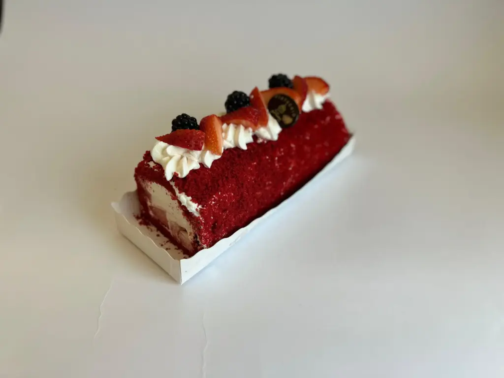 RED VELVET SWISS ROLL