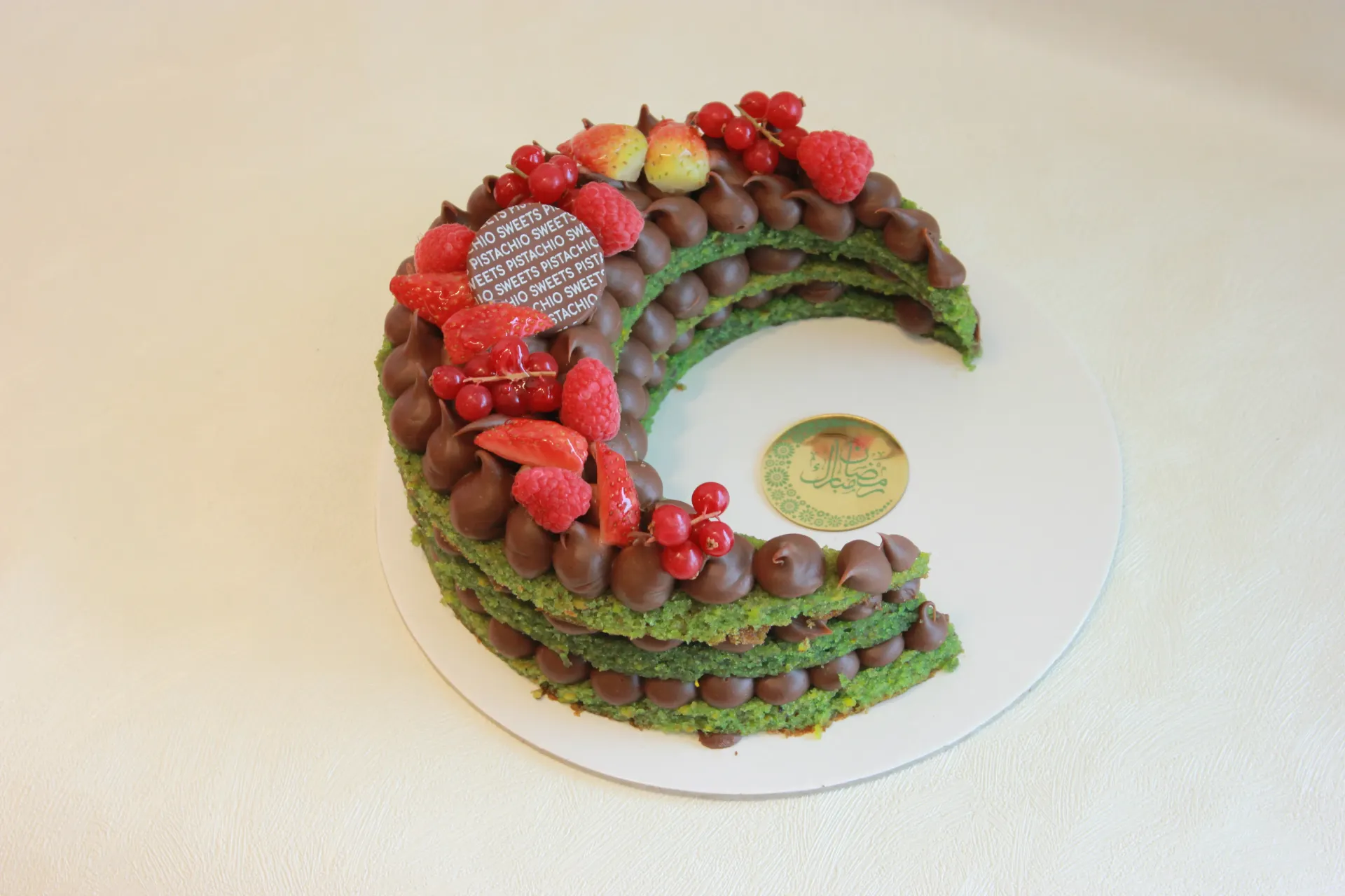 PISTACHIO CHOCOLATE RAMADAN CAKE