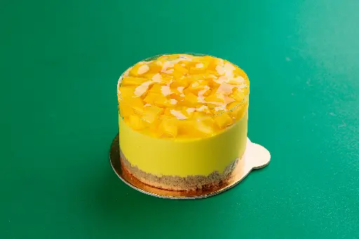 Mango Cheesecake Slice Cake