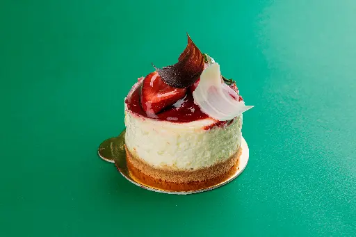 Mini Baked Strawberry Cheesecake