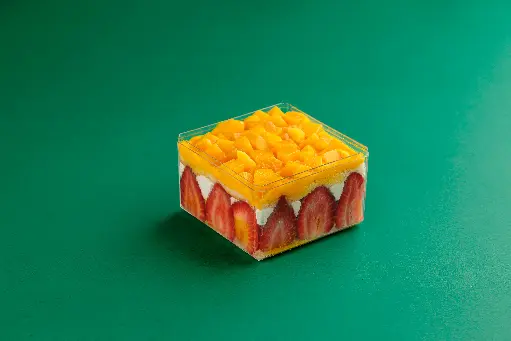 Mango Berry Slice Cake