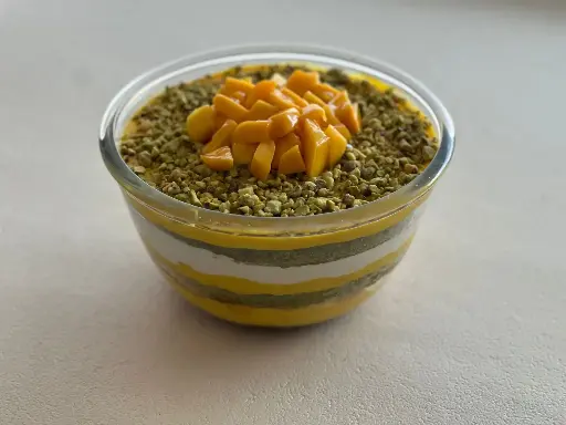 PISTACHIO MANGO CUSTARD BOWL