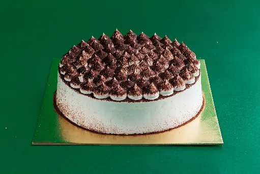 Tiramisu Cake
