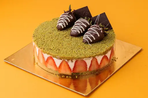 Pistachio Strawberry Cheesecake