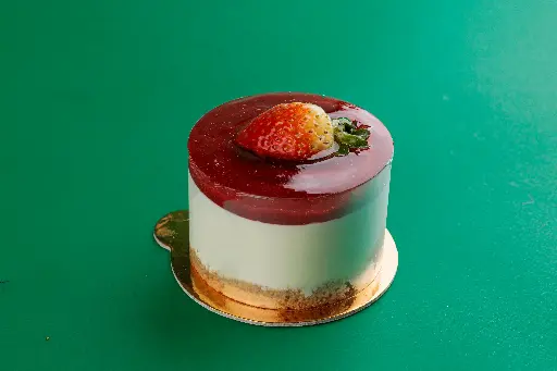 Mini Cold Strawberry Cheesecake