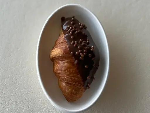 DARK CHOCOLATE CROISSANT 1PCS