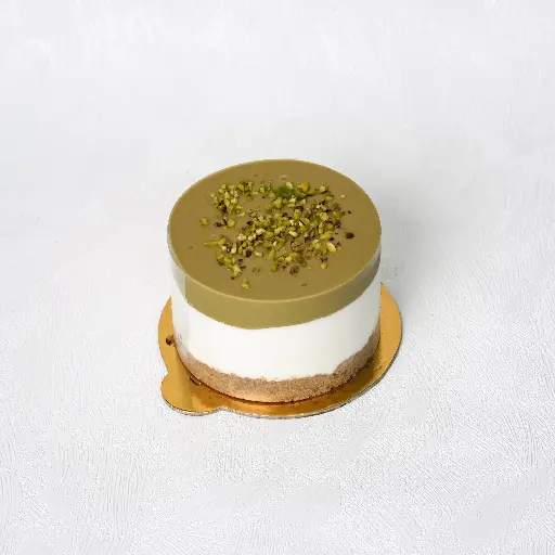 PISTACHIO CHEESE CAKE SLICED