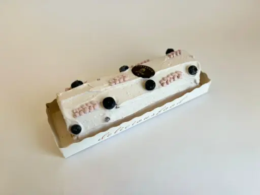 BLUEBERRY CHEESECAKE SWISSROLL 